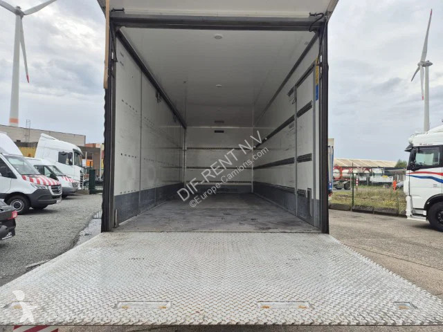 Mercedes 1224 truck
