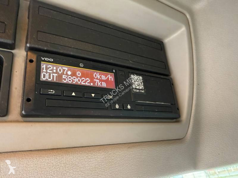 Volvo 240 truck