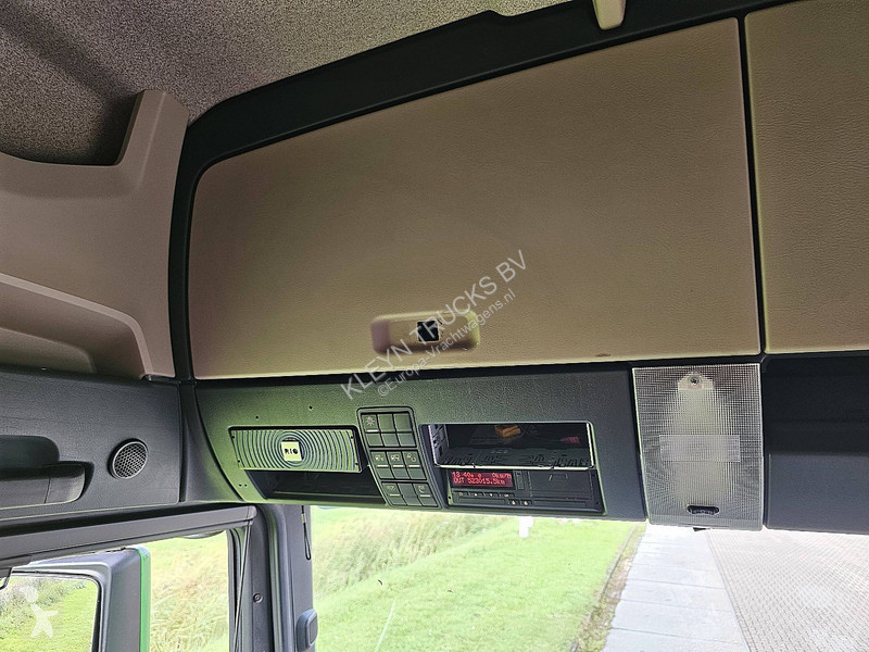 MAN 26.500 truck