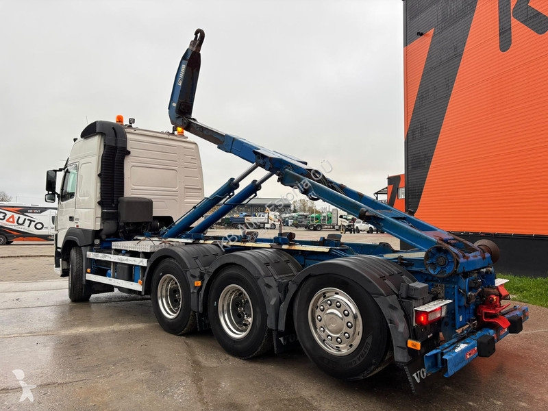 Kamion Volvo 500 8x4*4 HIAB XR 20 ton / L=5600 mm