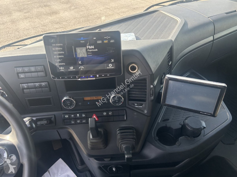 Kamion Mercedes Arocs 2858 6x4 BL Holztransport...
