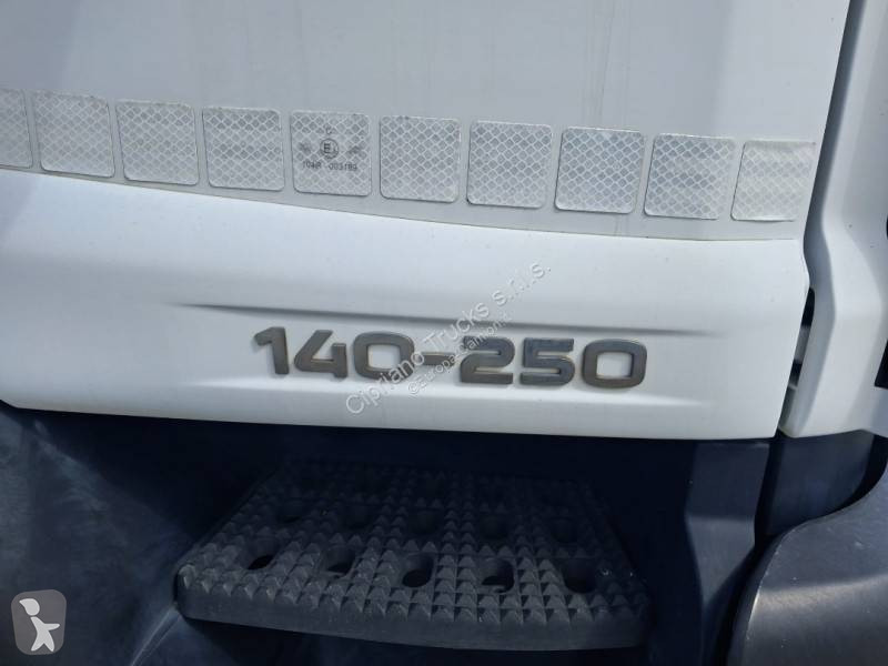 Lastbil Iveco 140 E 25
