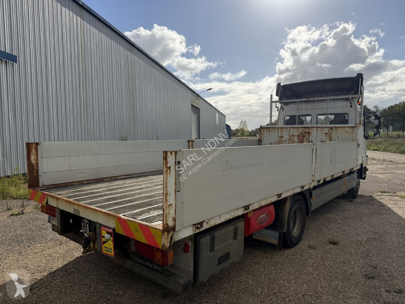 Mercedes 1222 truck