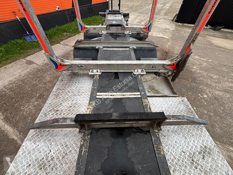 Volvo 650 6x4 HYDRAULICS / TANDEM AXLE LIFT truck