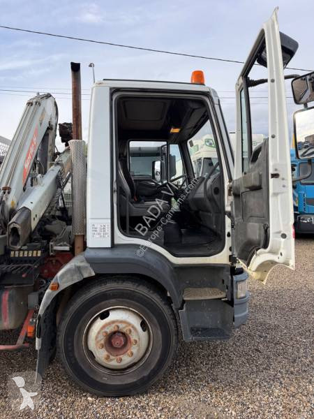 Iveco 150E18 truck