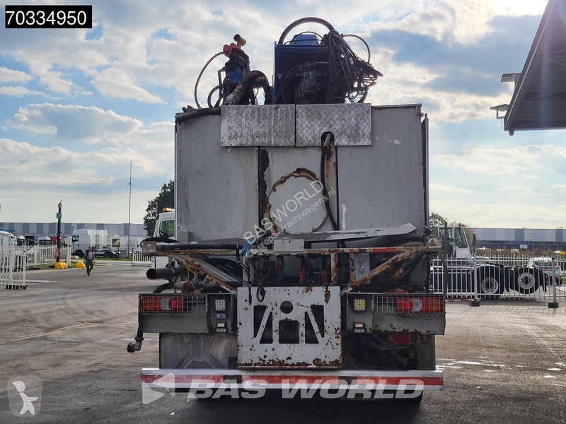 Бетоновоз Mercedes 3242 8X4 AMV 7450D Concrete...