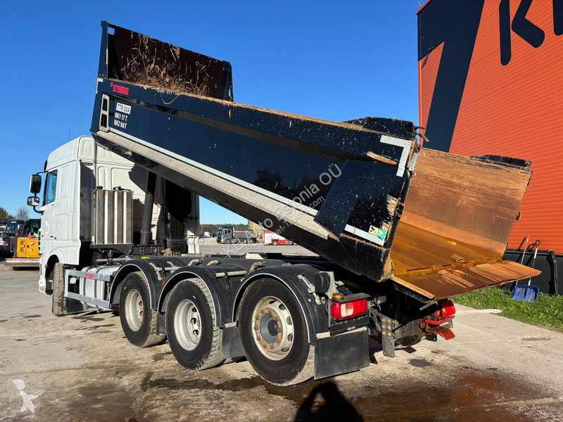 DAF 530 8x4*4 BOX L=6036 mm truck