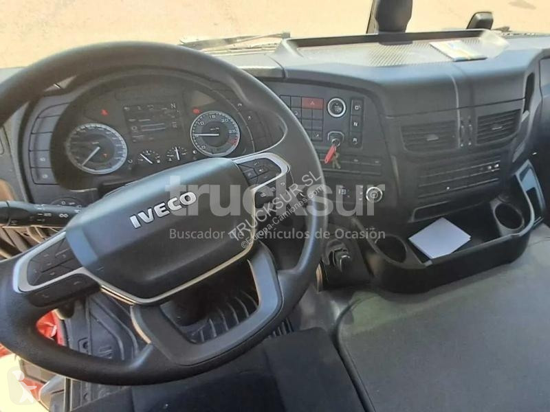 Iveco AD190E34S/P + THERMOKING T1000R truck