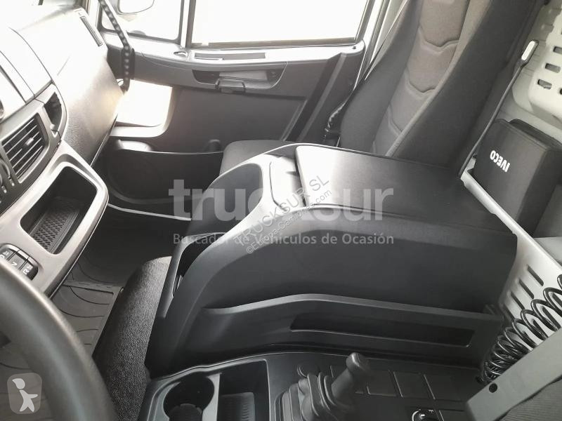 Iveco EUROCARGO 140E 250 truck