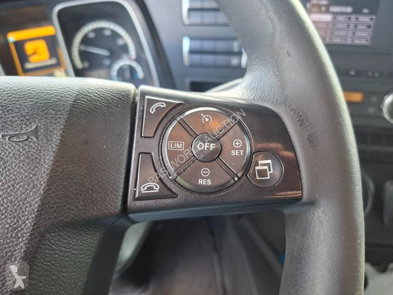 Mercedes actros 1942 truck