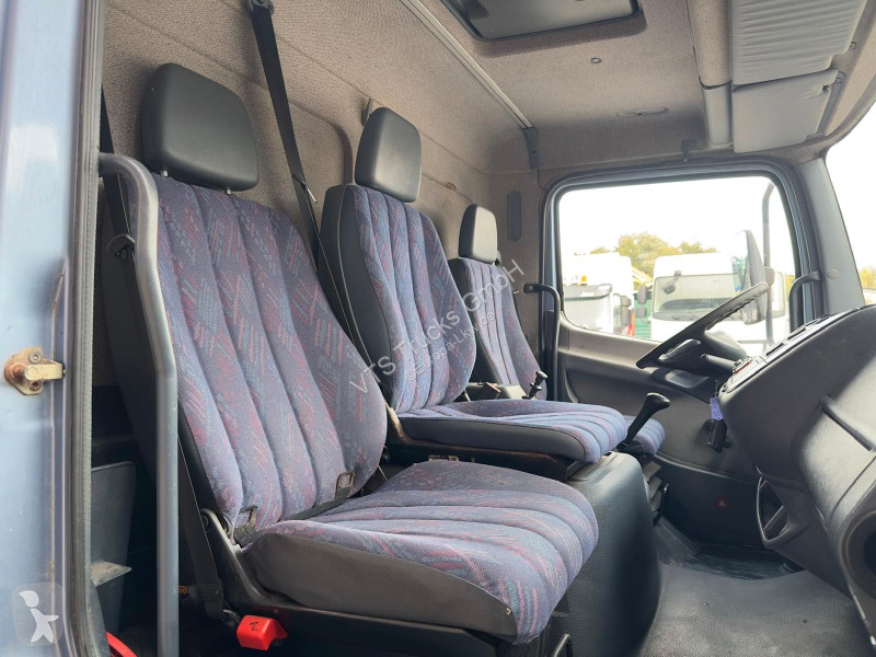 Kamion Mercedes 1017 L 4x2 BL Pferdetransporter...