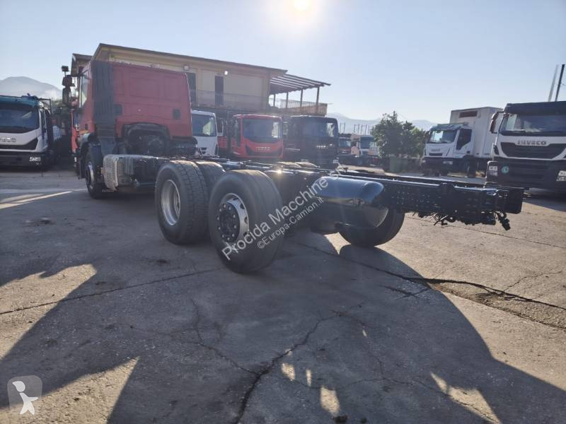 Iveco AD 260 S 31 truck