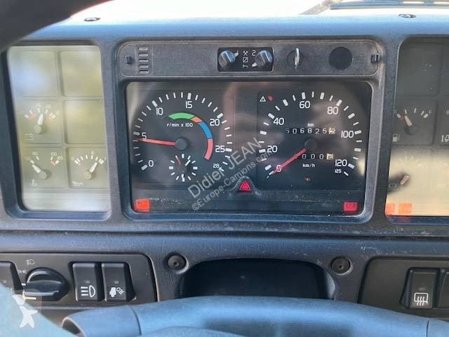 Kamion Volvo 420