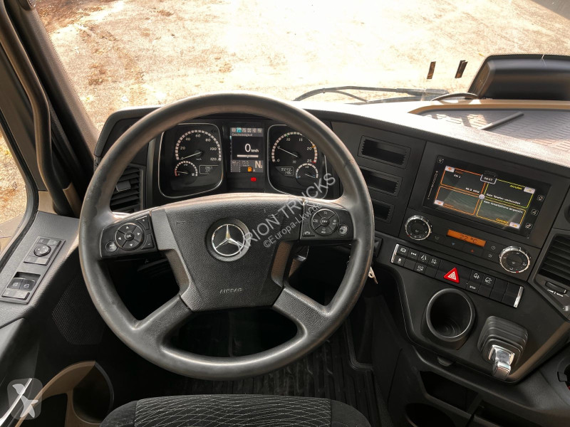 Mercedes 1846...
