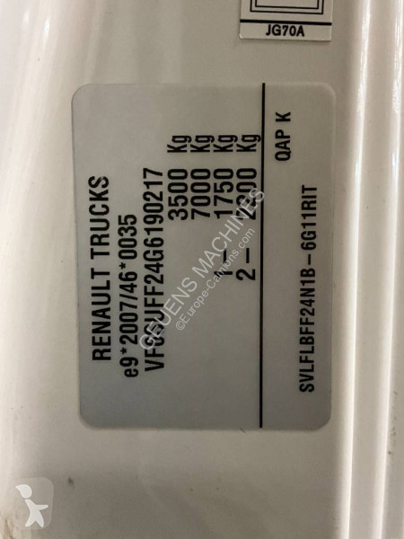 Kamion Renault 120 + multitel mt202