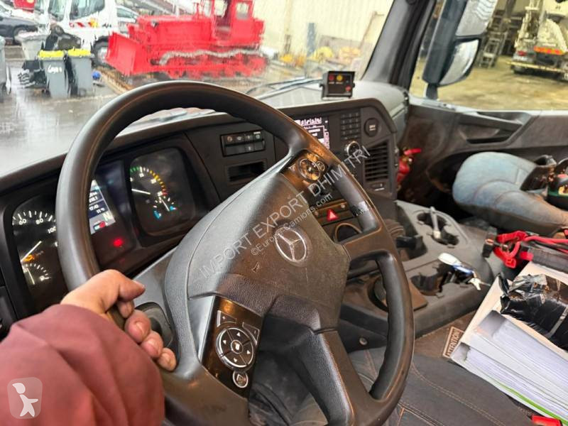 Beton Mercedes 3243