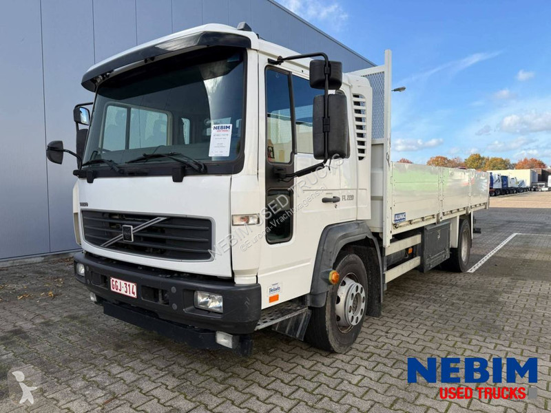 Vrachtwagen Volvo 220 - Kipper - 121.500 Km. only!