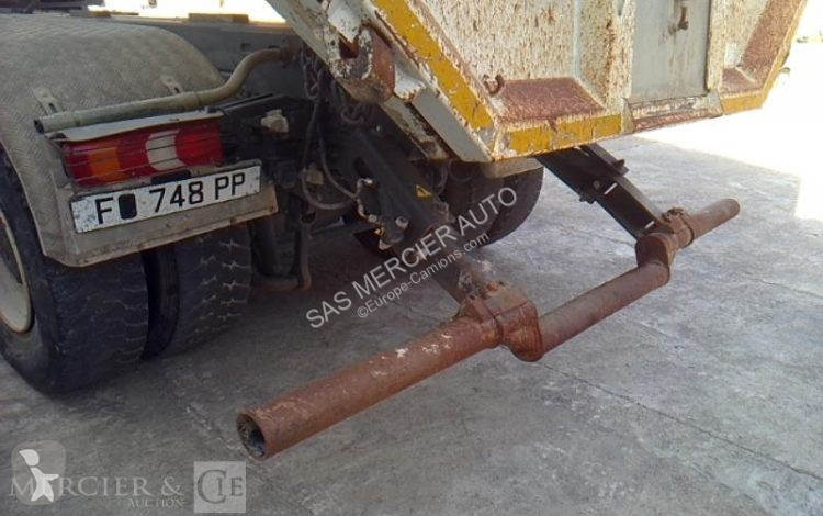 Vrachtwagen Mercedes n/c