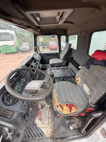 Teherautó Renault 300 Manager