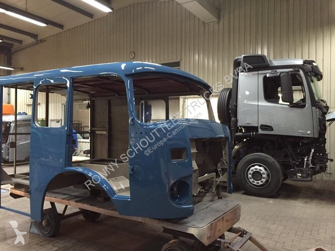 Kamion Mercedes - LP710/32 LF16V LP710/32,...