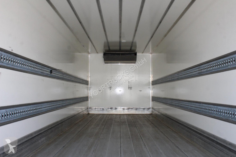Kamion Mercedes 1221 E6 TK T-800 R Strom Türen+LBW