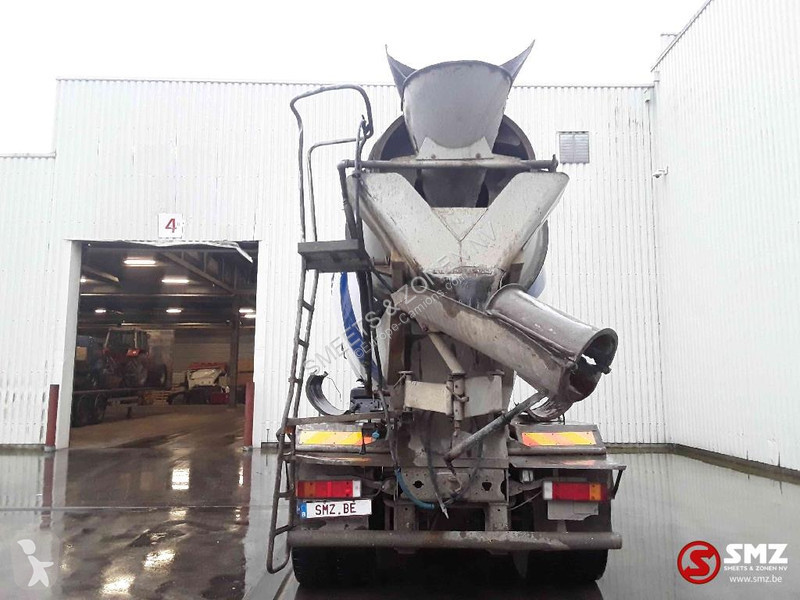 Camion Renault 300 manual pump
