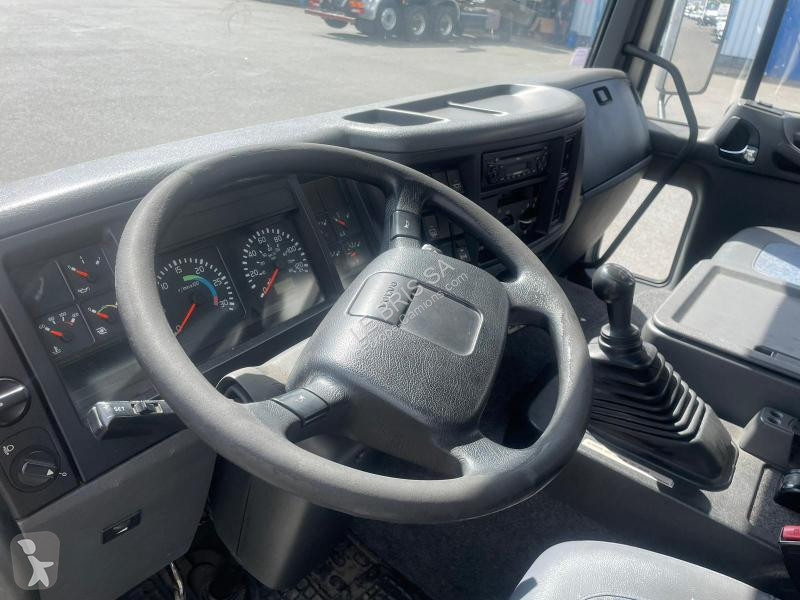 Camion Volvo FL6