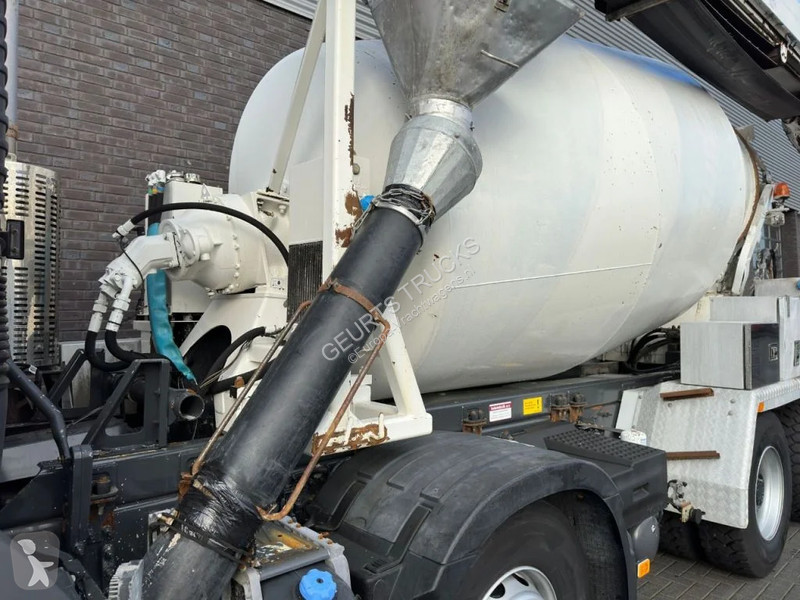 Camión Volvo 8X4 + STETTER 9 M3 MIXER/MISCHER +...