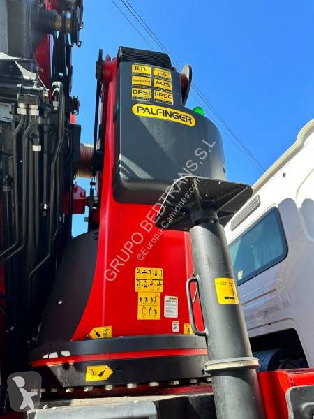 Kamion Renault Con pluma