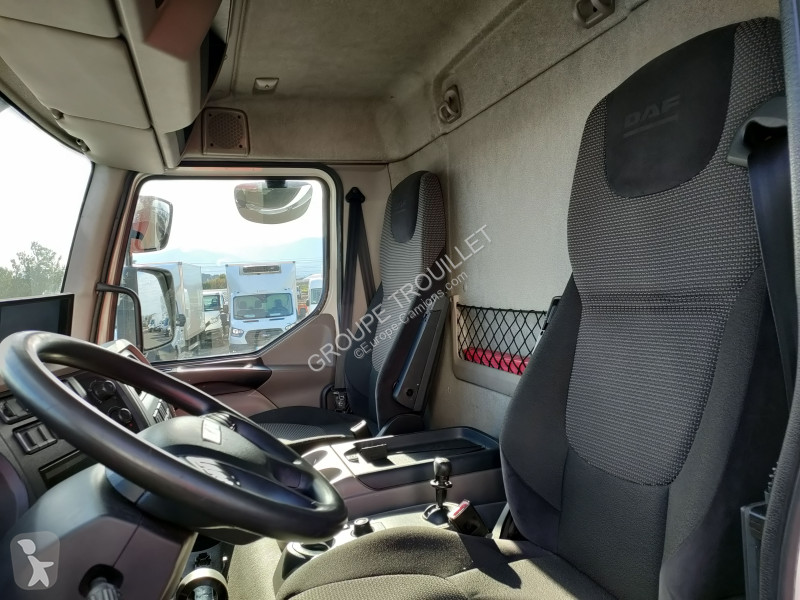 Camion DAF 19 TONNES 280 CV HAYON PORTE RELEVANTE