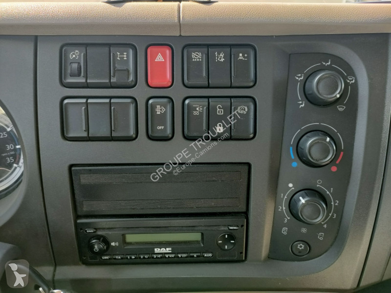 شاحنة DAF 19 TONNES 280 CV HAYON PORTE RELEVANTE