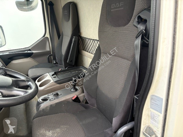 شاحنة DAF 12 TONNES 210 CV HAYON PORTE RELEVANTE