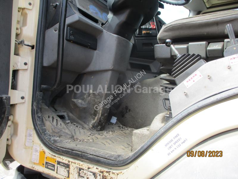 Wegenbouw Renault KERAX 320 Dci goudronneuse