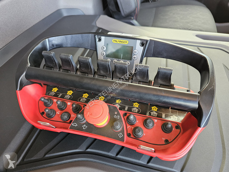Kamion Scania P410 6x2*4 / PAFINGER 35 tm CRANE...