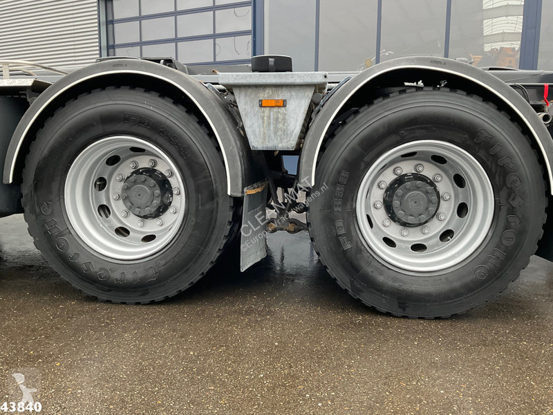 Camión DAF FAD  530 8x4 Euro 6 Palfinger 33...