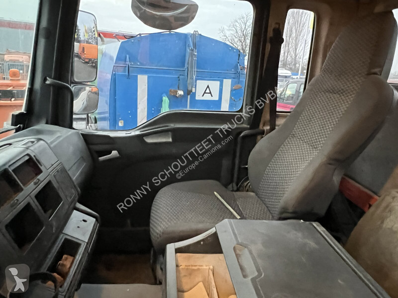 Vrachtwagen MAN TGA 35.360 8X4 BB TGA 35.360...