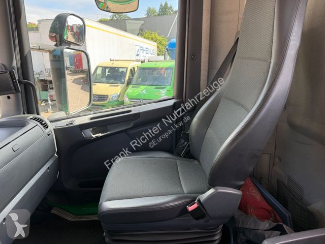 Kamion Scania...