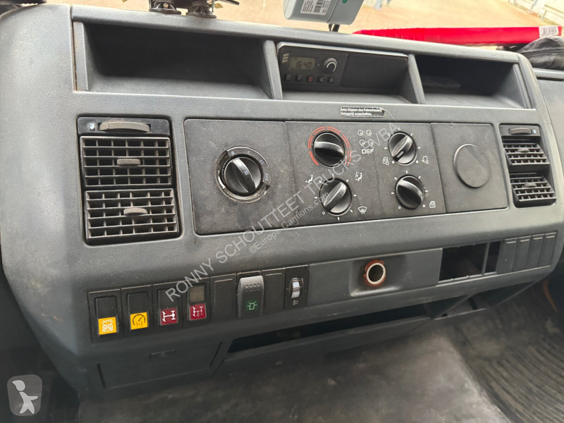 Camion MAN LE 8.180 4X2 BB Doka LE 8.180 4X2 BB...