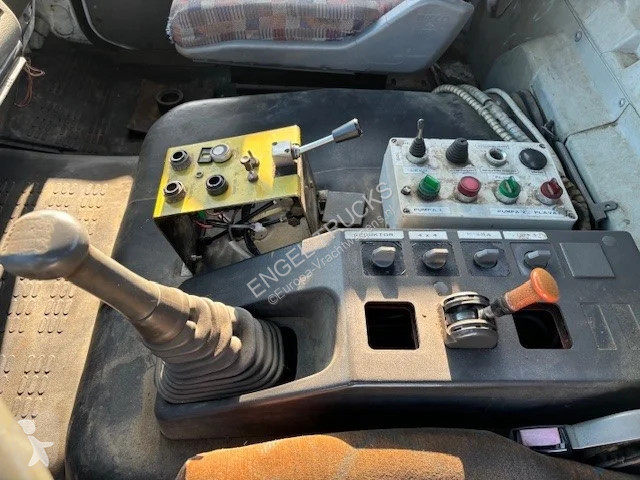 Kamion Iveco 135E23WR 4x4 FULL STEEL PORTAL...