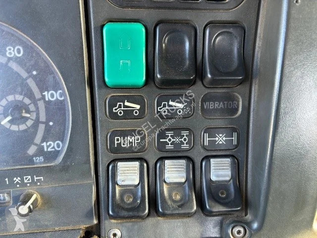 Camion Scania R124-420 C 8x4 FULL STEEL CHASSIS...