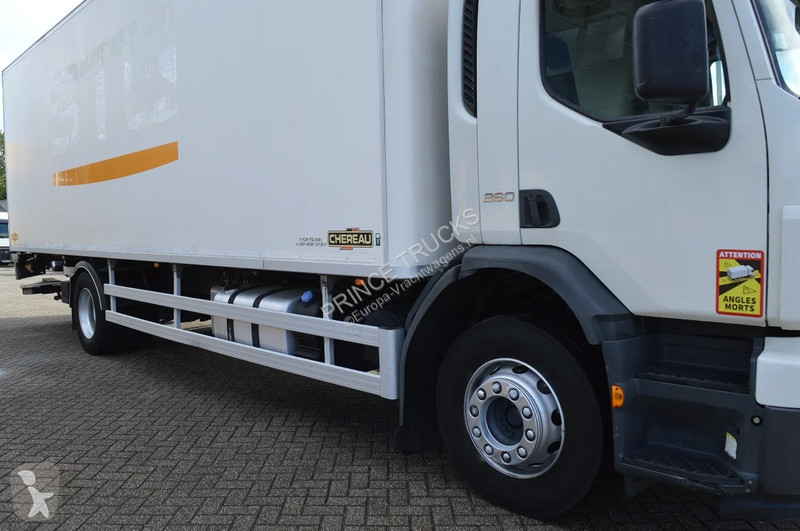 Vrachtwagen Volvo FE 260 * EURO5 * CARRIER...