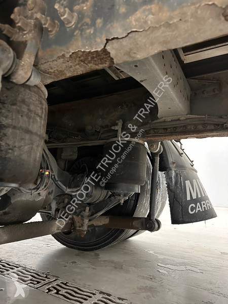 Camion Volvo 300