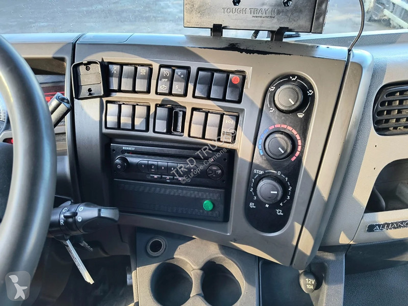 Camion Renault 300 DXI 13500L CARBURANT / FUEL...