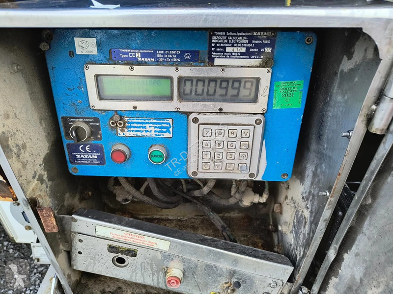 Camion Renault 220 10500L FUEL / CARBURANT - 4...