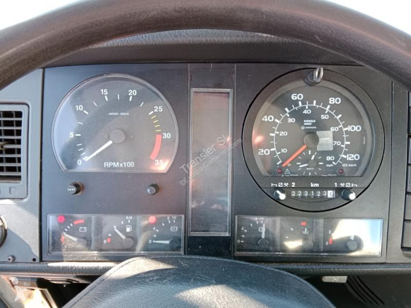 Camion Nissan 165