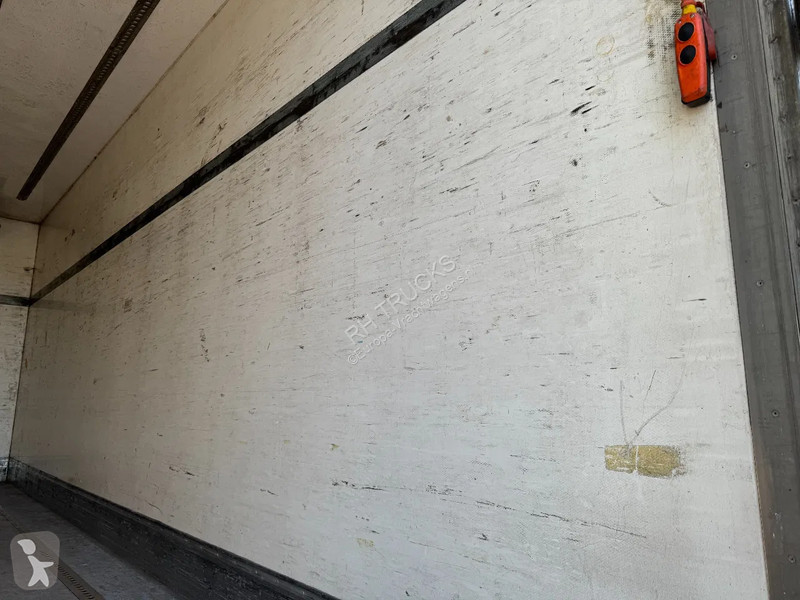 Kamion Volvo 12420 4X2 EURO 3+ BURG HANGER +...