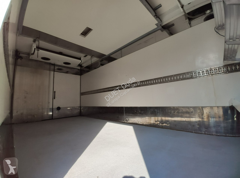 Camião Iveco 70C18 Mroźnia Ściana Grodziowa...