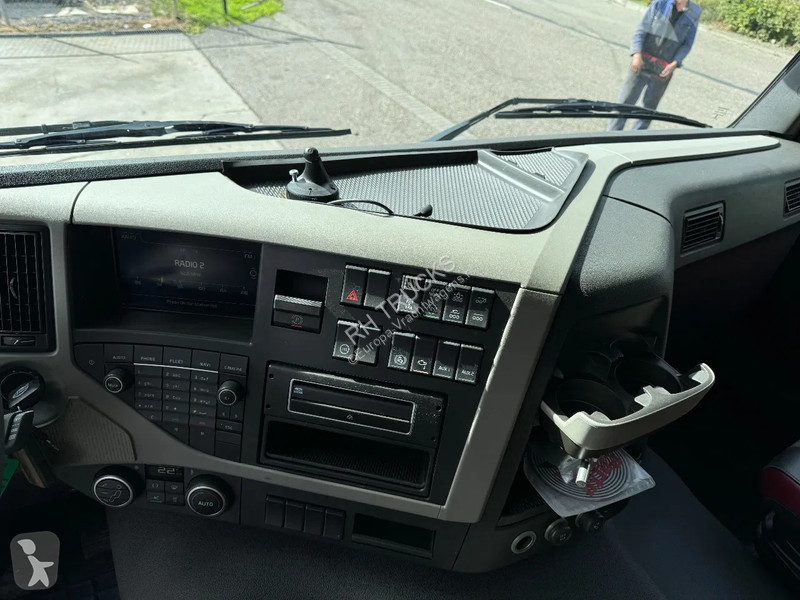 Camion Volvo 460 8X4 PALFINGER PK53002 + FLY...
