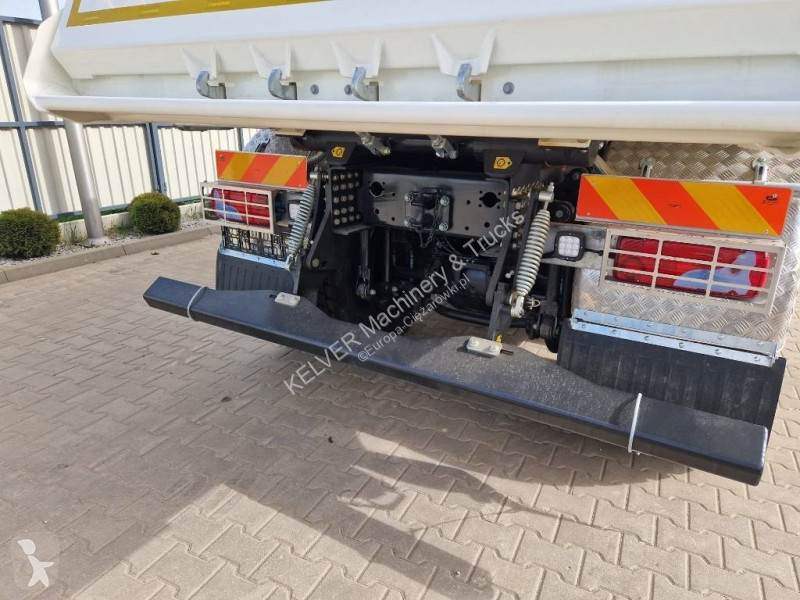 Camion MAN TGS 8x4 kipper