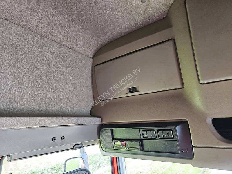 Kamion DAF 290 SPACECAB WB 570